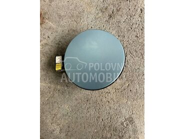 Poklopac rezervoara za Volkswagen Polo od 2009. do 2014. god.