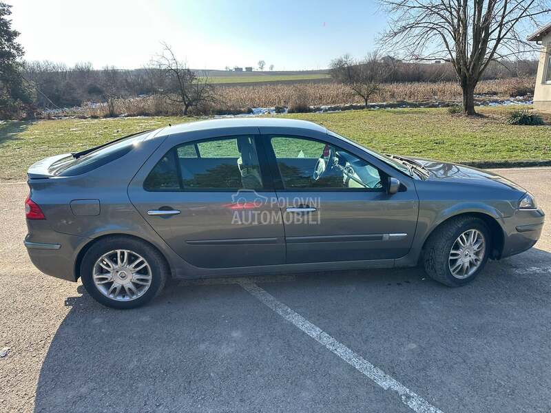 Renault Laguna 