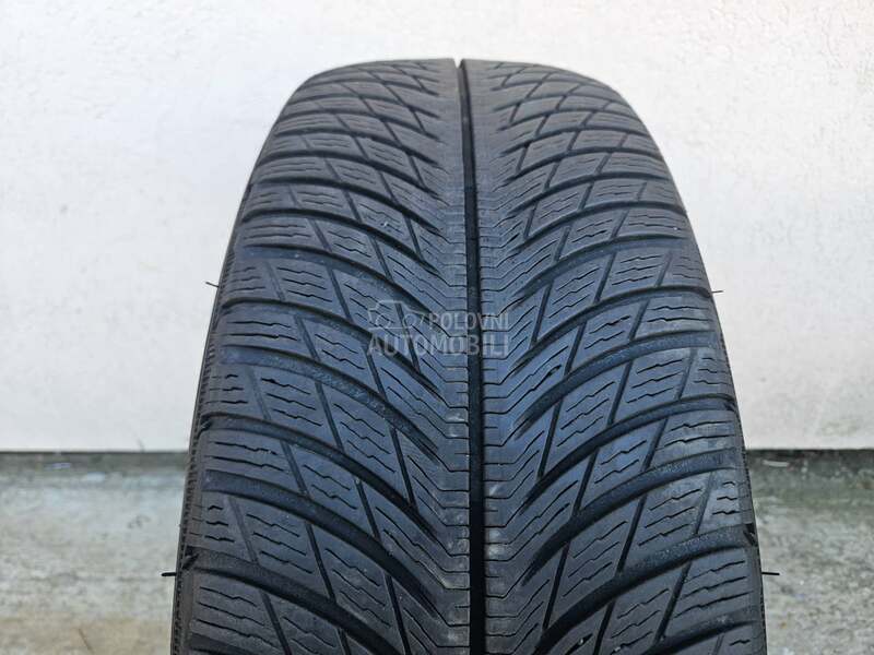 Michelin 235/60 R18 Zimska