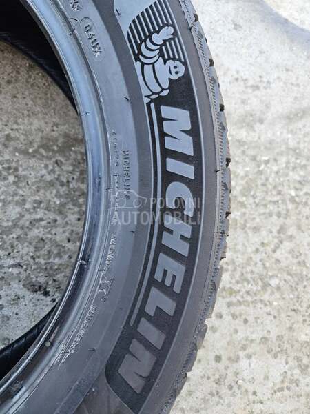 Michelin 235/60 R18 Zimska