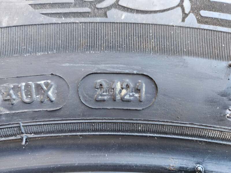 Michelin 235/60 R18 Zimska