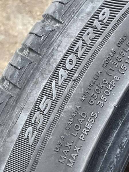 Hankook 235/40 R19 Sve sezone
