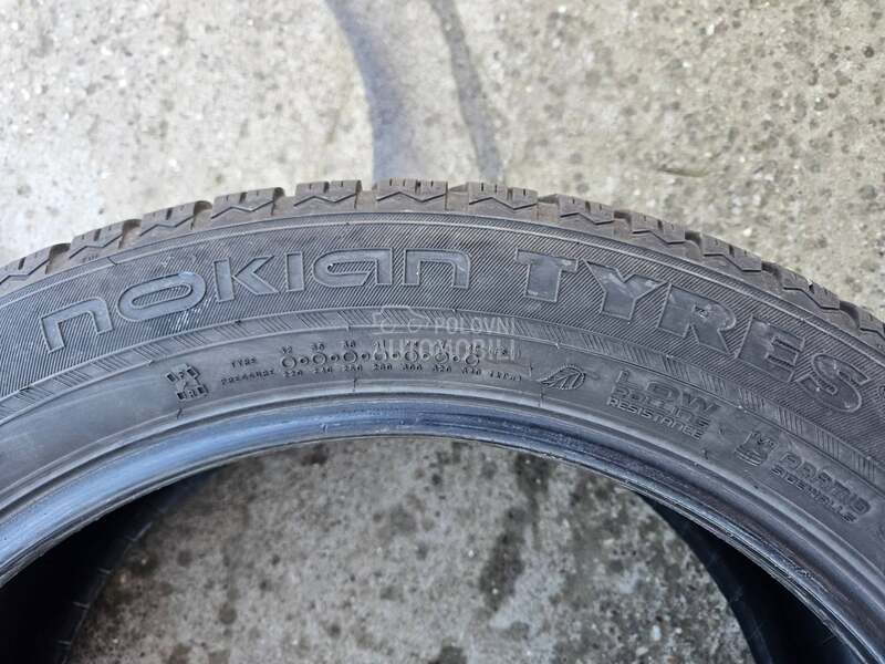 Nokian 235/50 R19 Zimska