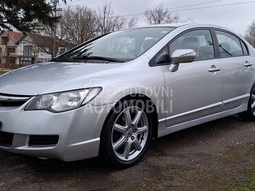 Honda Civic 1.8 4D LS
