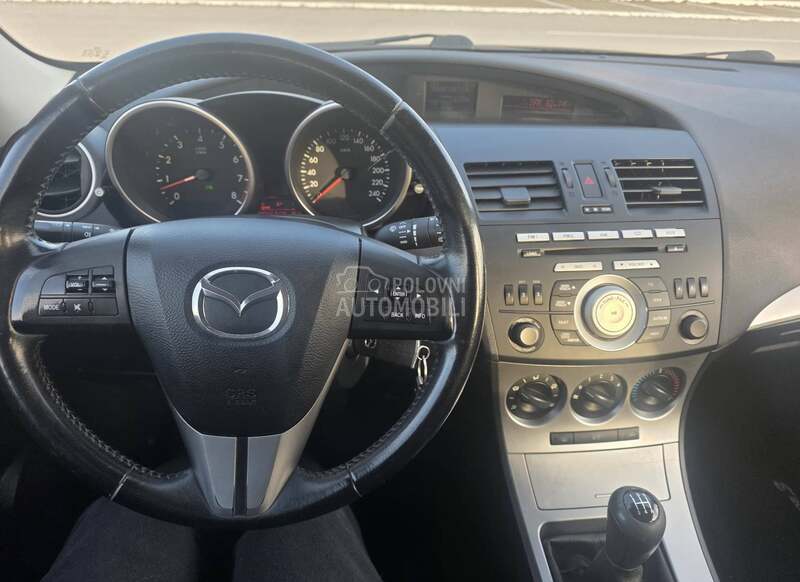 Mazda 3 1.6b CH