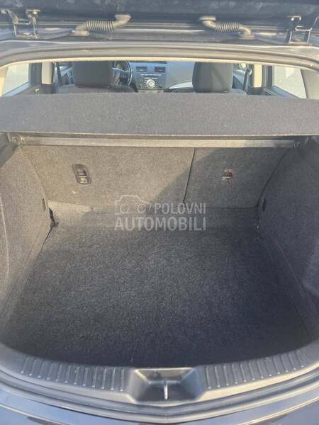 Mazda 3 1.6b CH