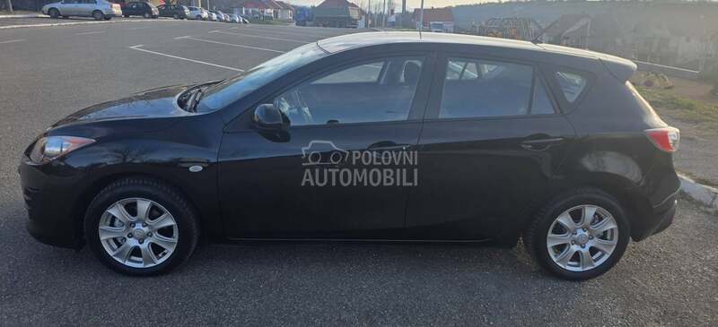 Mazda 3 1.6b CH
