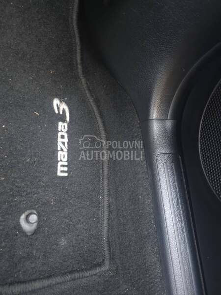 Mazda 3 1.6b CH