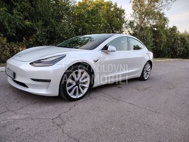 Tesla Model 3 Long Range