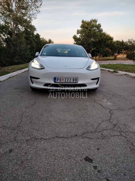 Tesla Model 3 Long Range