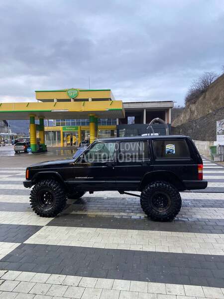 Jeep Cherokee 