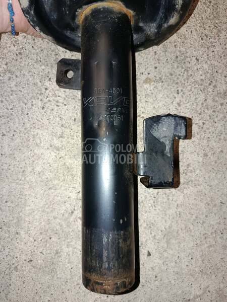 Prednji desni amortizer