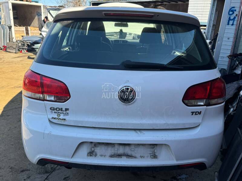 Volkswagen Golf 6 -  kompletan auto u delovima