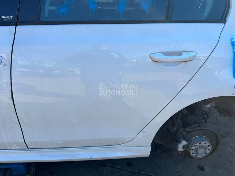 Volkswagen Golf 6 -  kompletan auto u delovima