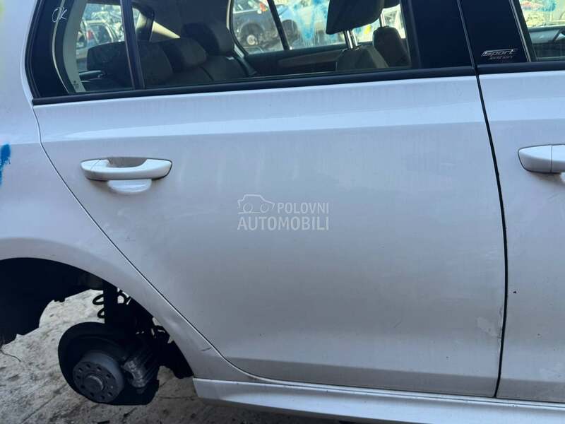 Volkswagen Golf 6 -  kompletan auto u delovima