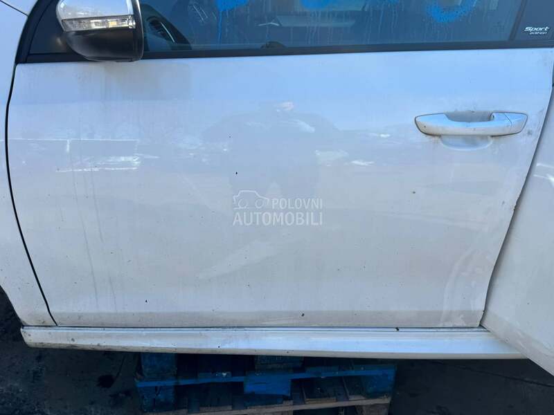 Volkswagen Golf 6 -  kompletan auto u delovima