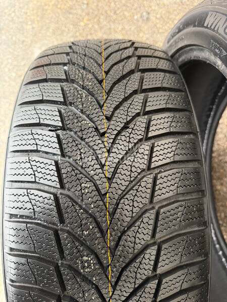 Nexen 225/45 R18 Zimska
