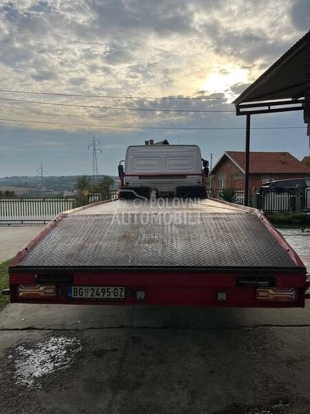 Mercedes Benz atego 818