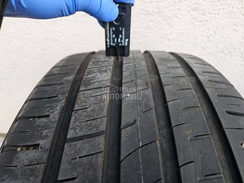 Barum 235/40 R18 Letnja