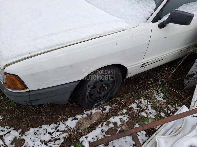Audi 80 -  kompletan auto u delovima