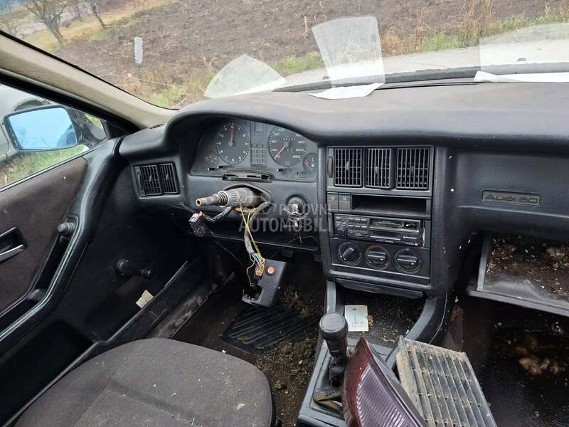 Audi 80 -  kompletan auto u delovima