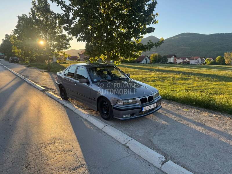 BMW 320 320