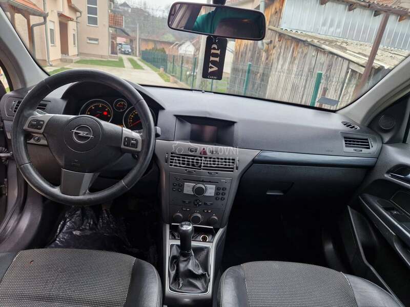 Opel Astra H 1.9