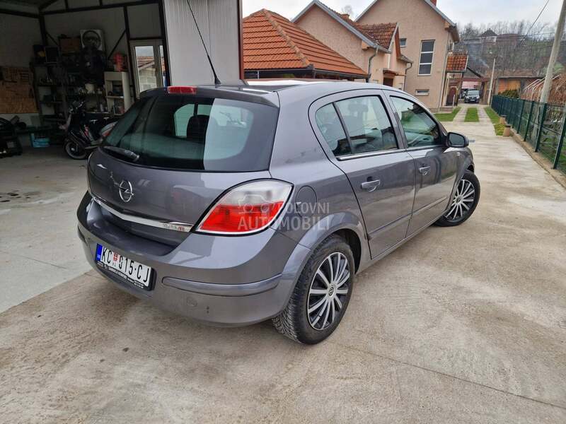 Opel Astra H 1.9