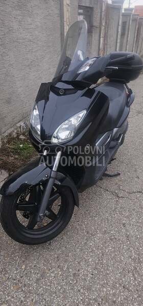Yamaha X Max 250