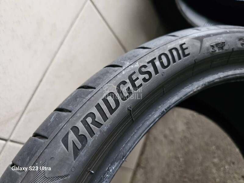 Bridgestone 275/30 R20 Letnja