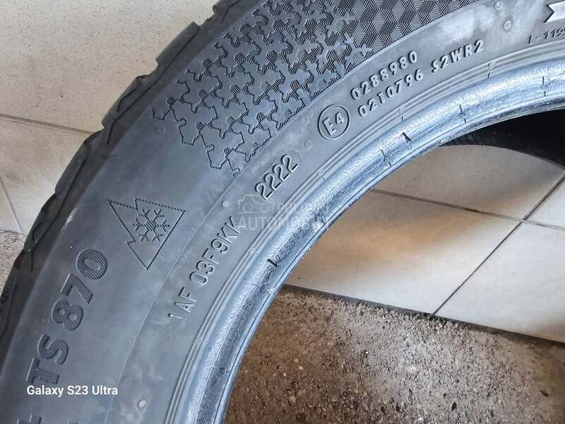 Continental 185/60 R15 Zimska