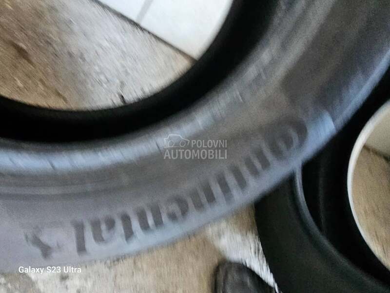 Continental 185/60 R15 Zimska