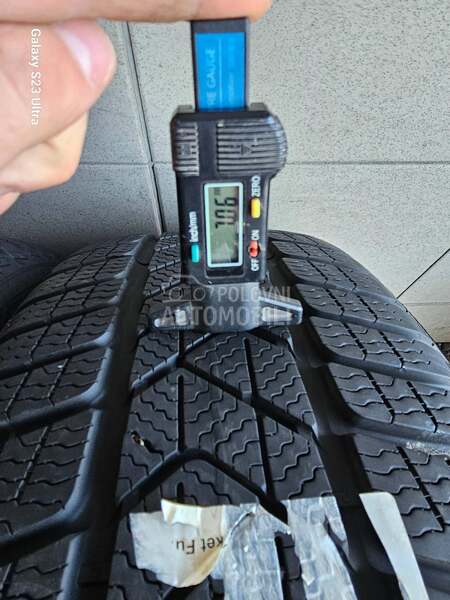 Pirelli 225/55 R17 Zimska