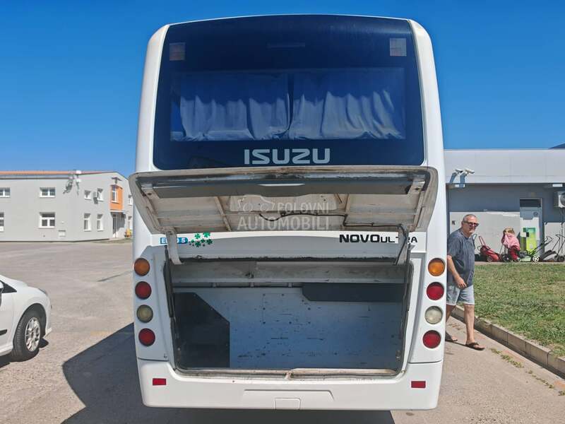 Isuzu Novoultra