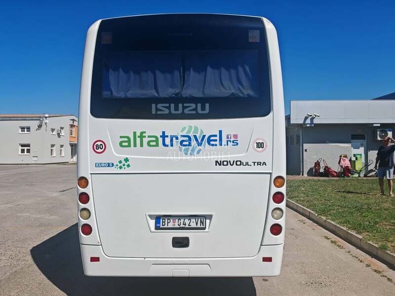 Isuzu Novoultra