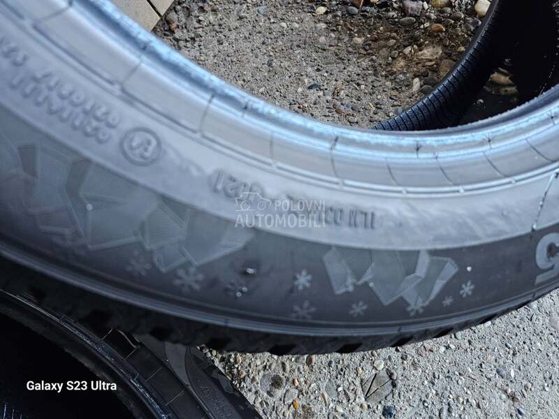 Semperit 225/60 R18 Zimska