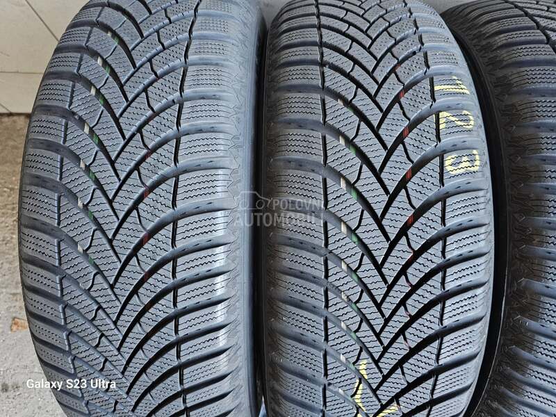 Semperit 225/60 R18 Zimska