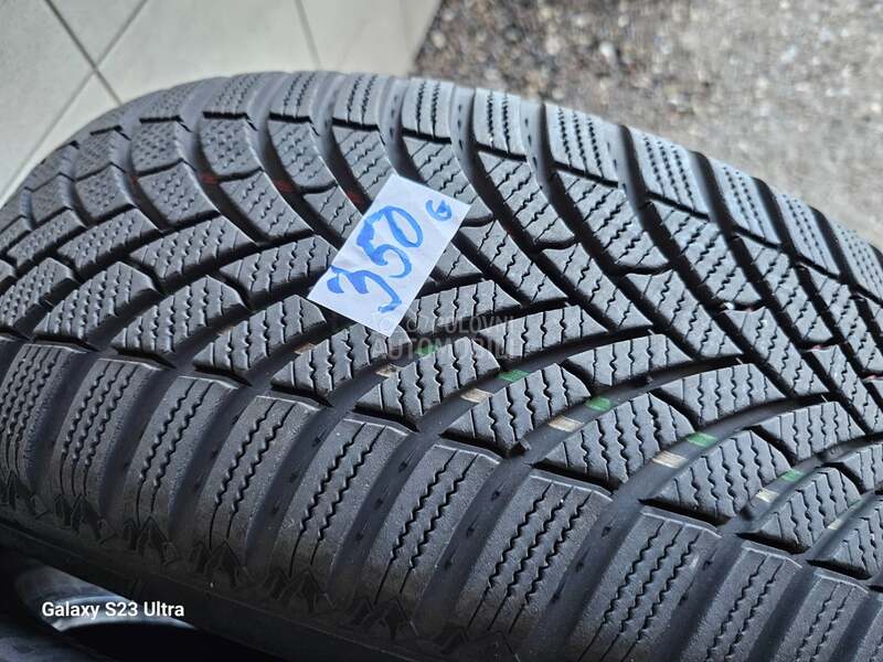 Semperit 225/60 R18 Zimska