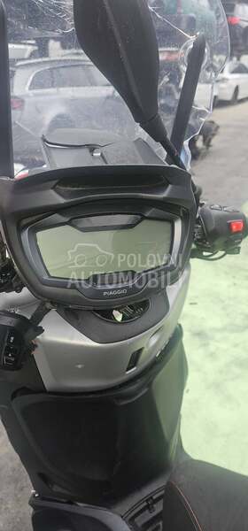 Piaggio Beverly S 400 Hpe