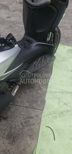 Piaggio Beverly S 400 Hpe