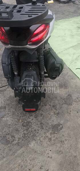 Piaggio Beverly S 400 Hpe