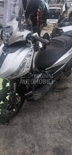 Piaggio Beverly S 400 Hpe