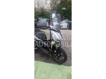 Piaggio Beverly S 400 Hpe