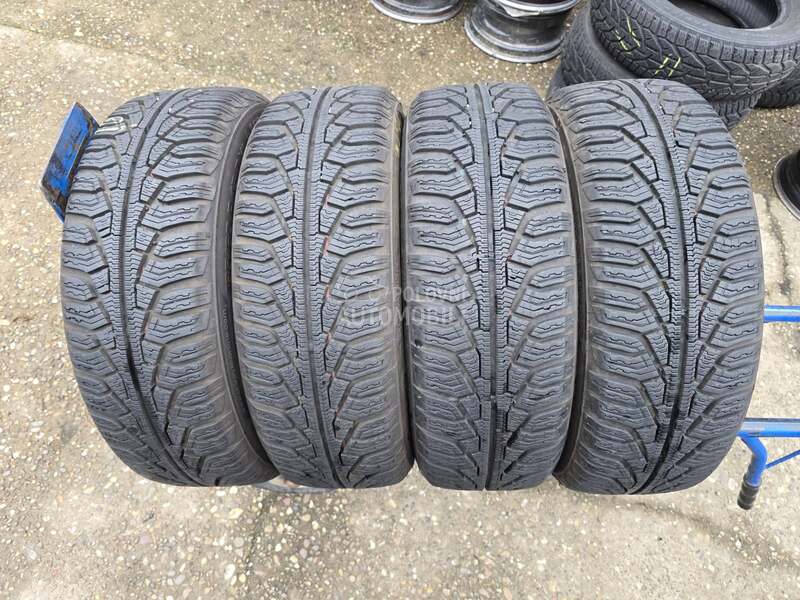 Uniroyal 185/60 R15 Zimska