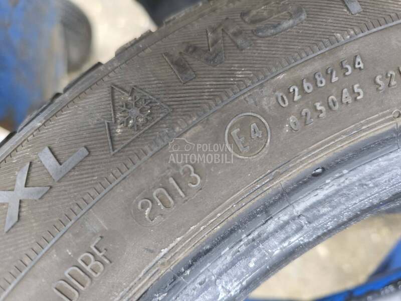 Uniroyal 185/60 R15 Zimska