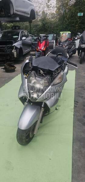 Honda Silver Wing 600cc