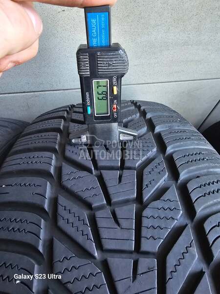 Hankook 235/60 R18 Zimska