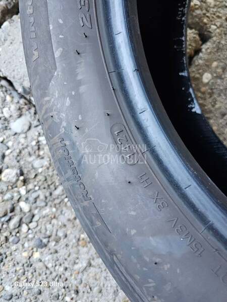 Hankook 235/60 R18 Zimska
