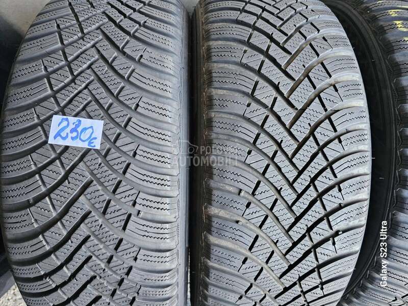 Hankook 215/55 R17 Zimska