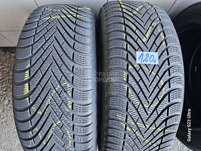 Pirelli 215/55 R17 Zimska